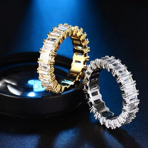 High Quality Hip Hop Jewelry Gold Plated Stainless Steel Iec Out Cubic Zircon Diamond Silver Round Rings for Women