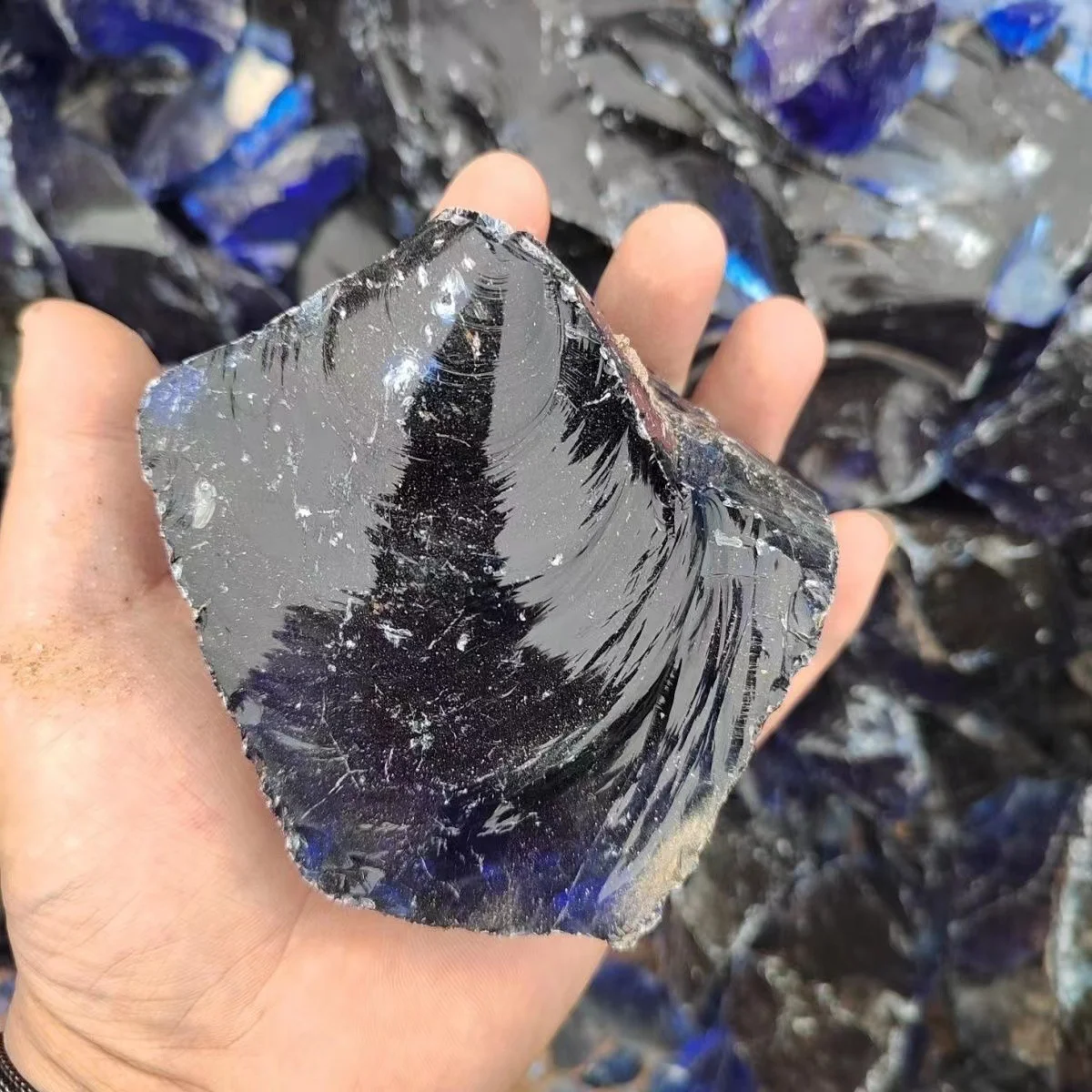 Ocean Blue Landscape Building Colored Glass Chunk Rocks Stone Factory Customized for Decoration Solid Structure for Sale