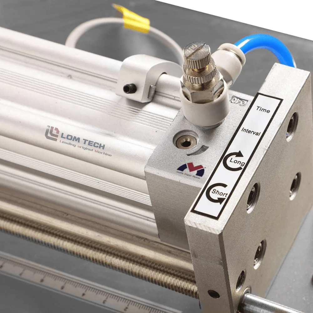 Semi-Automatic Filling Machine for Aluminum Cans for Rich Water Hydrogen Oil and Juice Beverages New for Manufacturing Plants