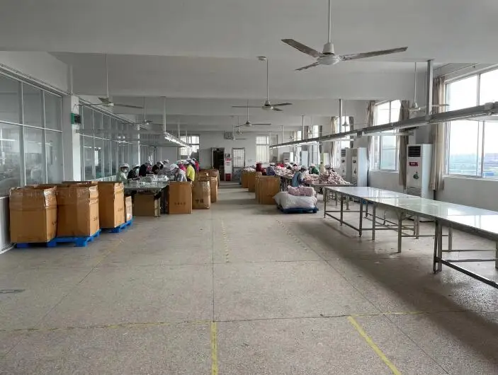 Yiwu Unicorn Import & Export Co., Ltd. 2