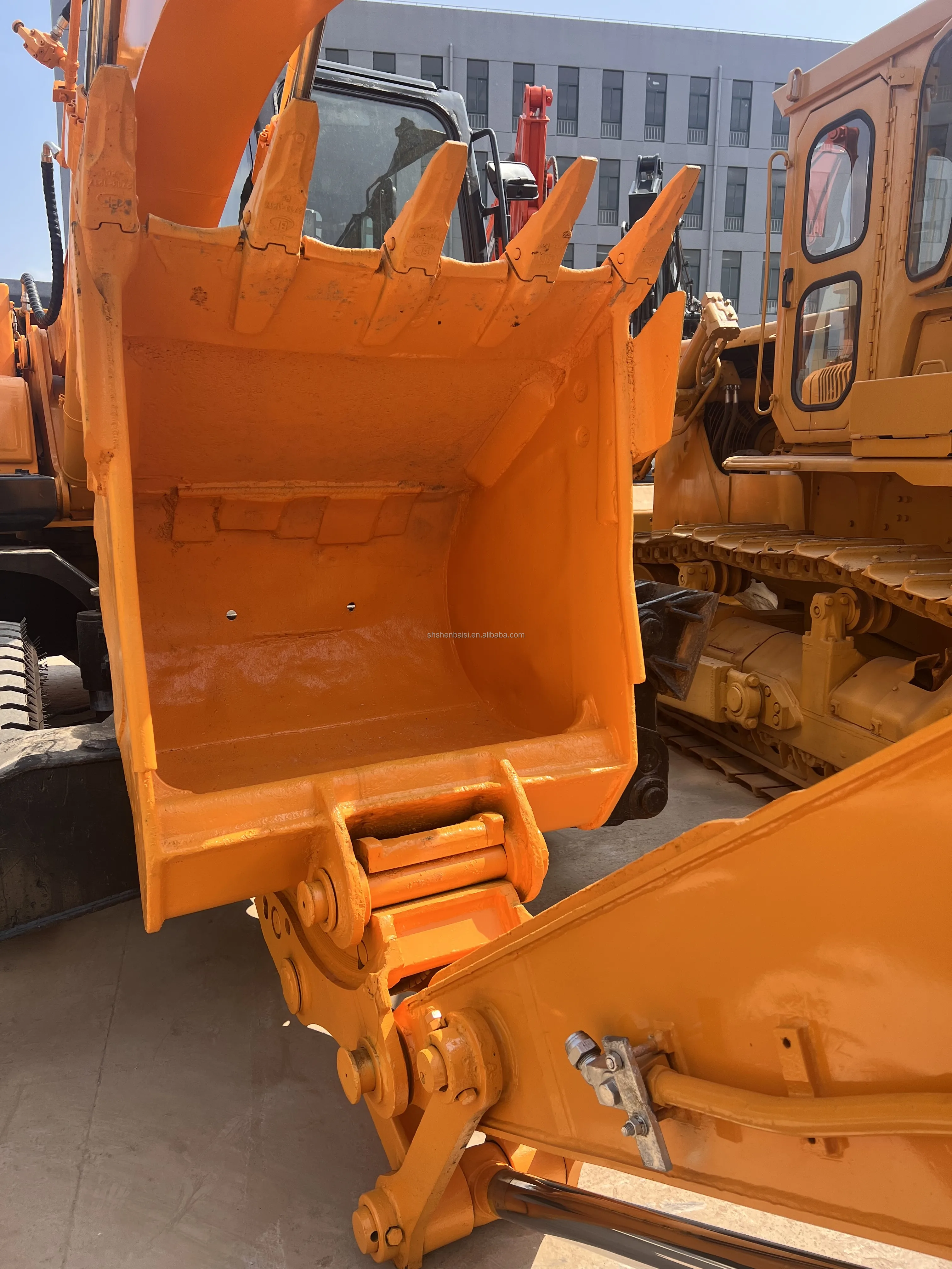 Korea Original Hyundai 210 Wheel Excavator Heavy Construction Equipment