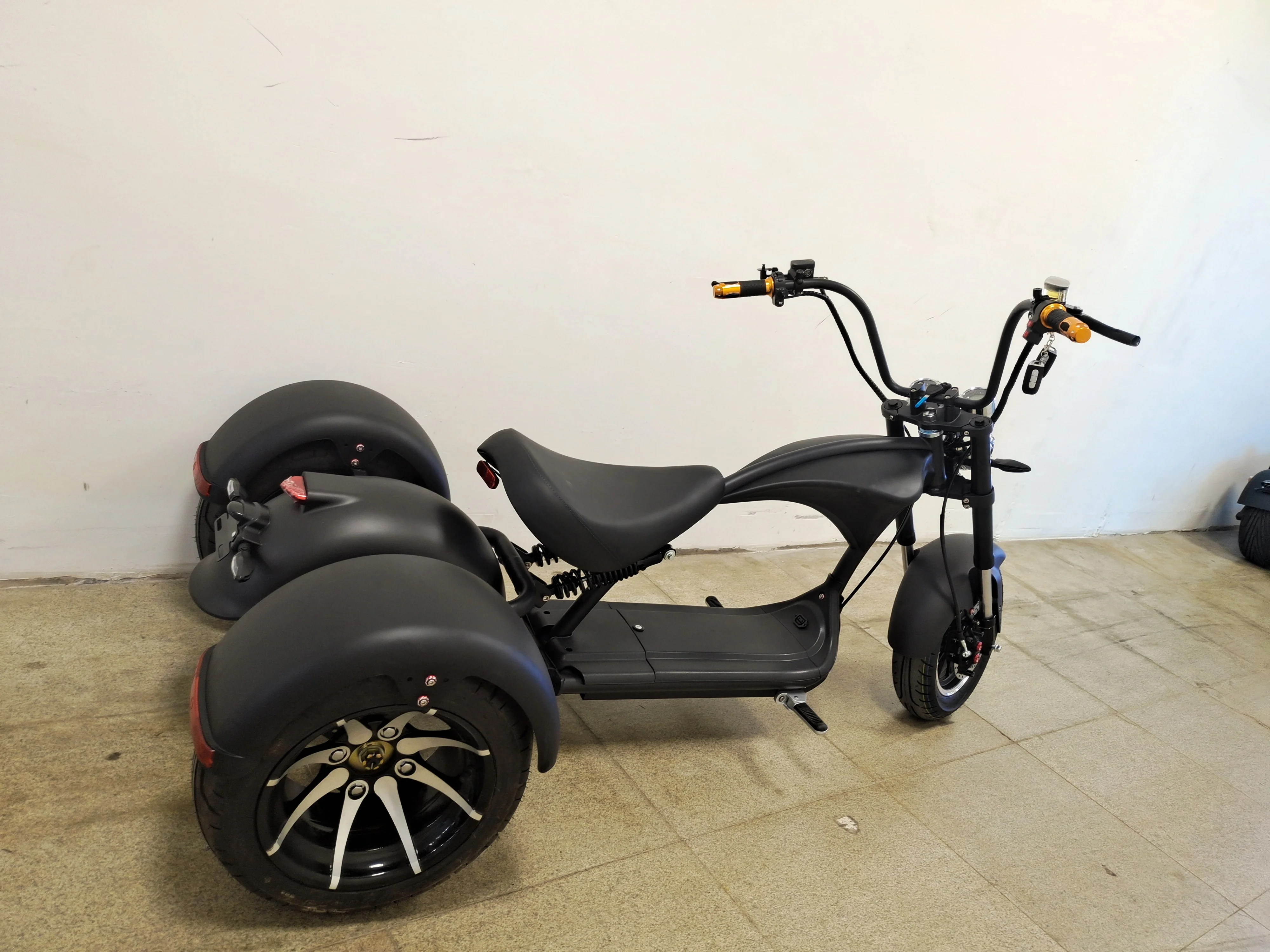 Fast Trike New Fashion 3 Wheel 2000W Fashion Chopper Model M3 Trike Fast Speed ...