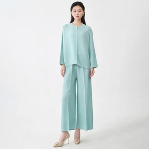 2025 Latest Design Women's Long-sleeved Top and Straight Pants Set Miyake Pleated Two-piece Solid Color Women's Fashion Set