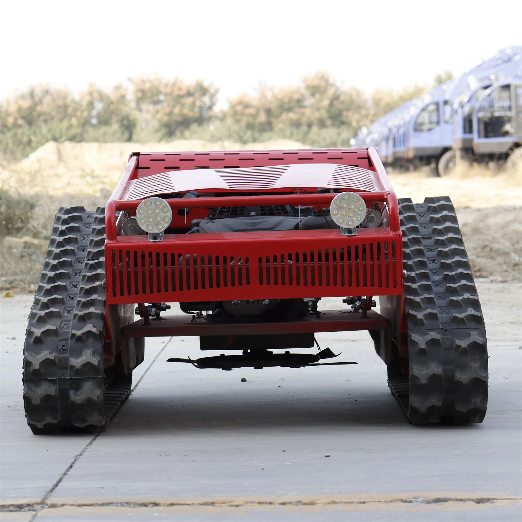 High Quality  Remote Control Crawler Lawn Mower Made  in China