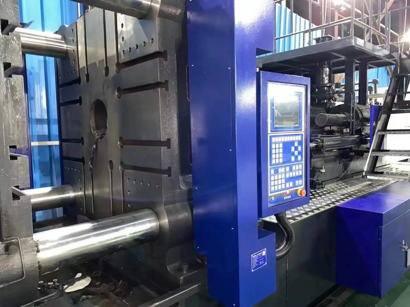 Auto Motorcycle Parts Molding Machine High Condition Haitian 700 Tons