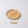 Natural wood color, round, 20*20*1.5 cm.