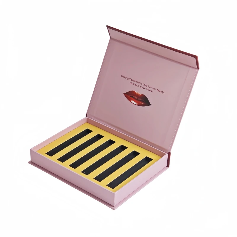 AKB. 2012 Xmasバージョン リップクリーム AKB. 2012 Xmasバージョン リップクリーム Festive-AA-Bottom-Bar.png?fm=