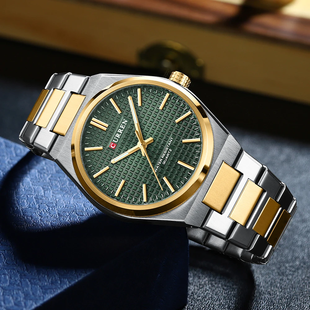 CURREN Quartz Men Watch Top Brand Luxury Business Cool Waterproof Male Clock Sport Stainless Steel Wristwatch Gift 8439