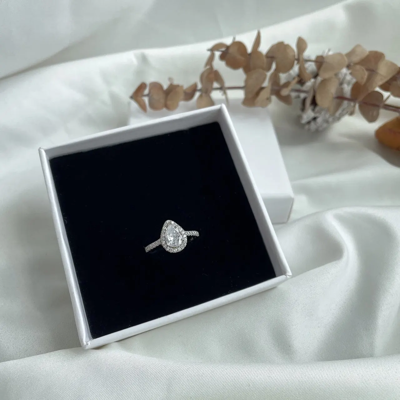 KAKODIY High Quality Ring Fashion Luxury Ring Engagement Women's Pear Shape Wedding Ring Silver Zircon detail 6