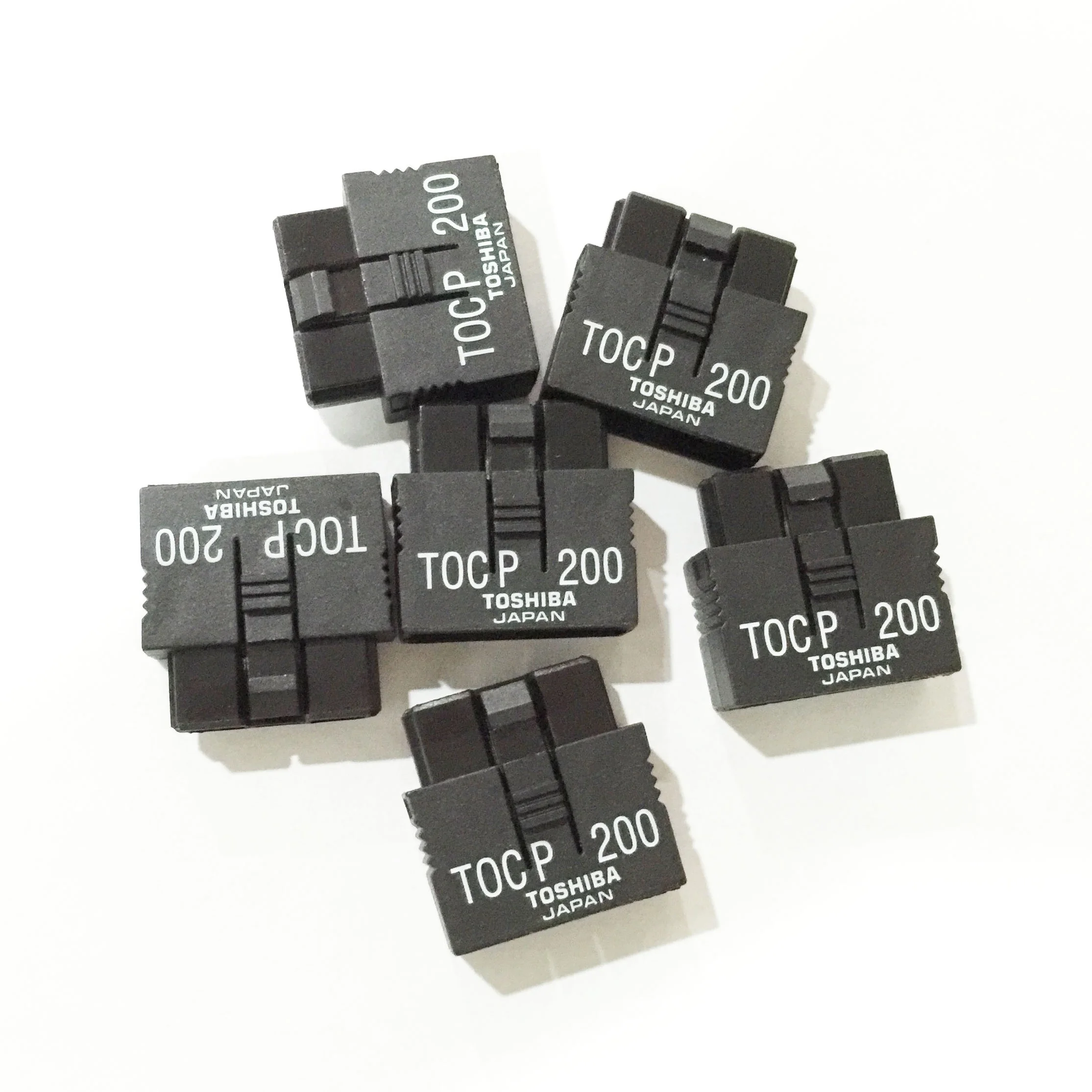 東芝 TOSHIBA 光ファイバーコネクタ TOCP100 JIS F05/F07対応 正規品