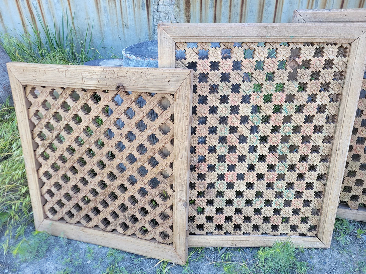 Ancien en Bois Petit Fenêtre Mural Décor Original Ancien Crafted Peint Rustique