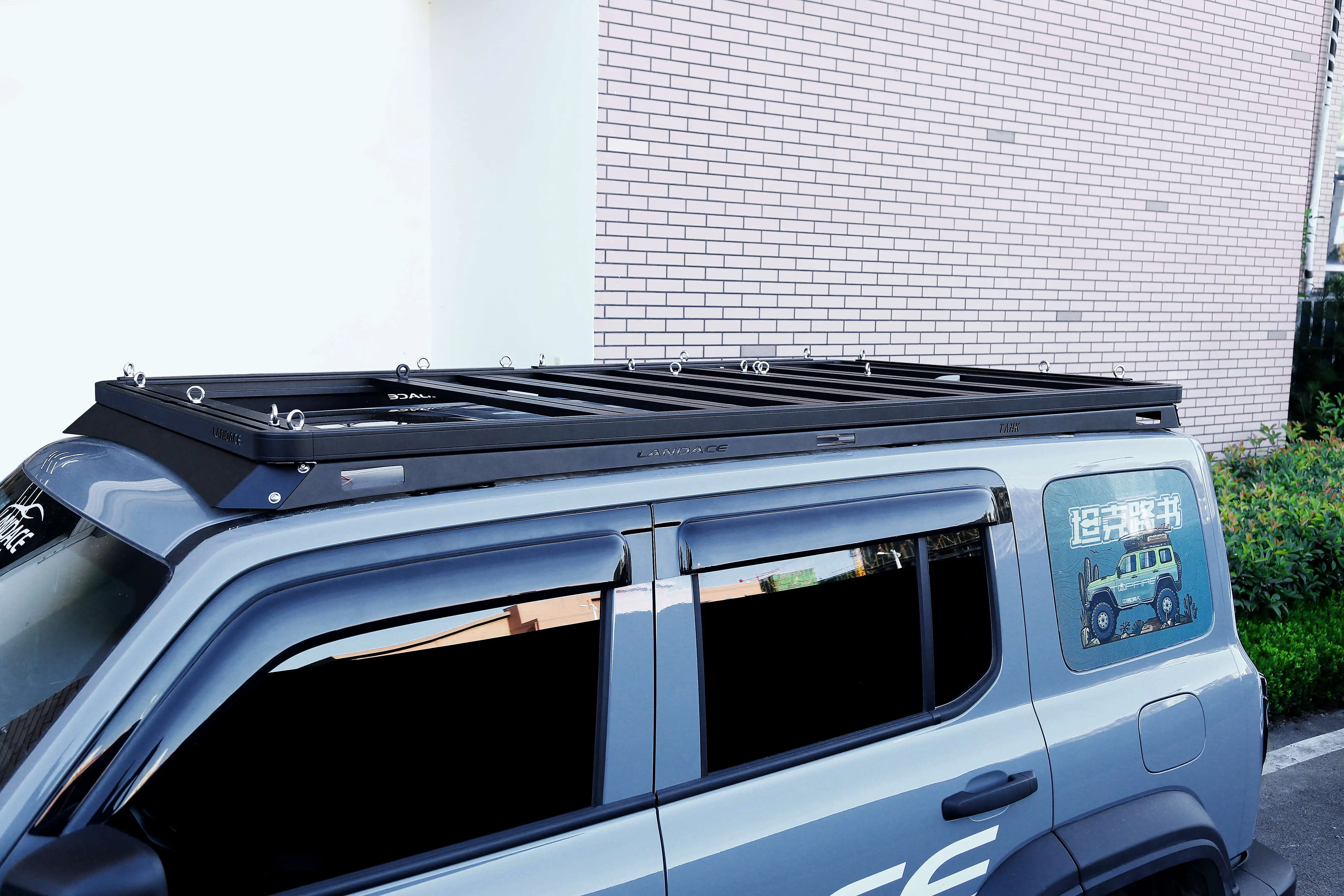 Universal Car Rack Roof 4x4 Aluminium Black Cargo Carrier Basket Roof