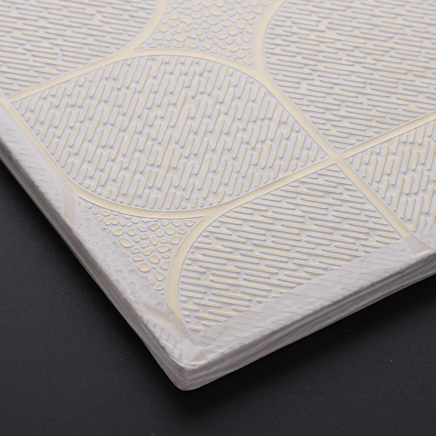 PVC Laminated Gypsum Board Ceiling Designs Tiles
