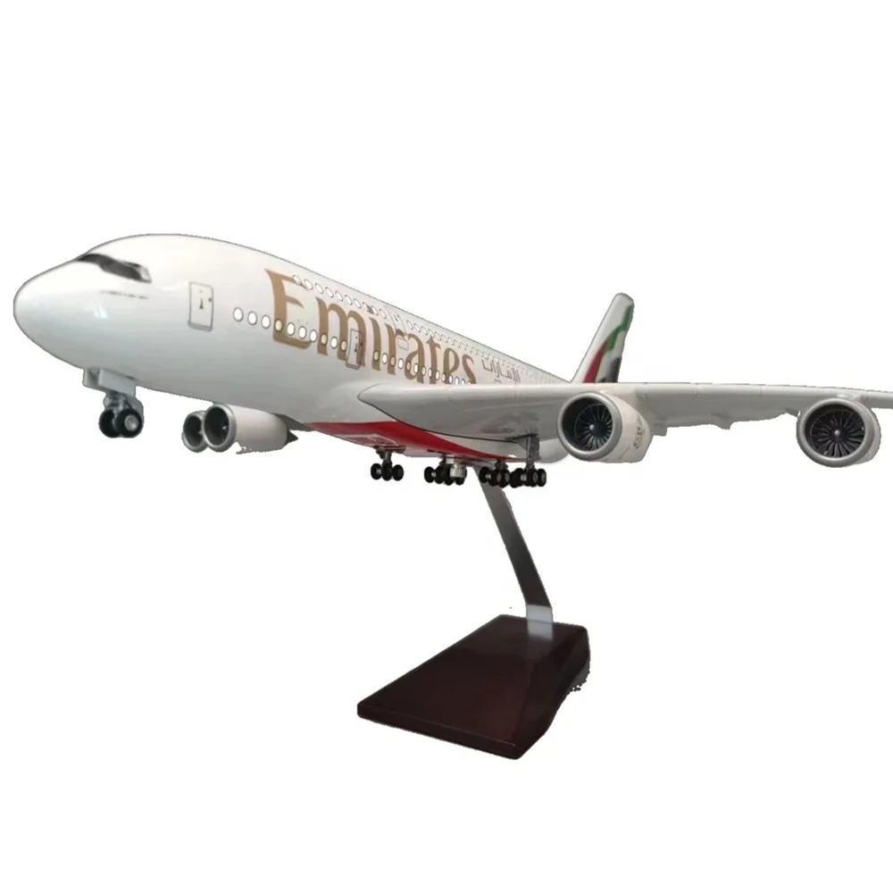 ギフト & クラフトLED点滅充電式スケール1:160 46cmA380エミレーツ航空