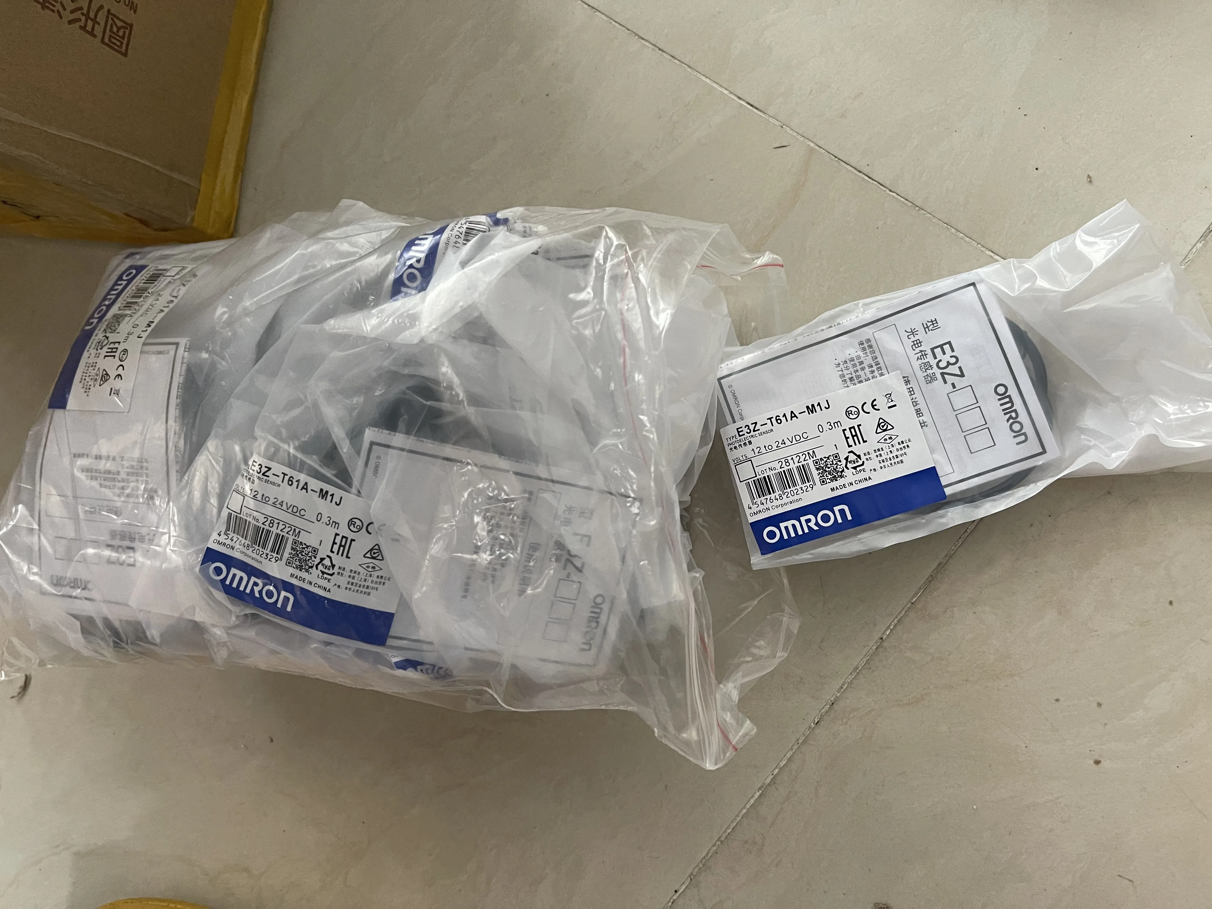 Omron Photoelectric Sensor E3Z-T61A-M1J