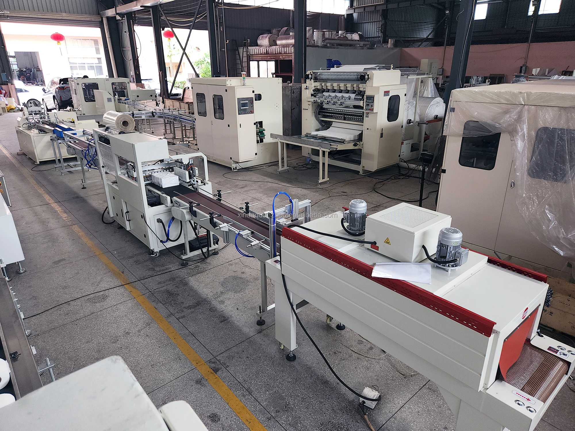 Factory Production Line PLC Controlled High Speed Automatic Facial Tissue Paper Folding Machine with Bearing and Engine