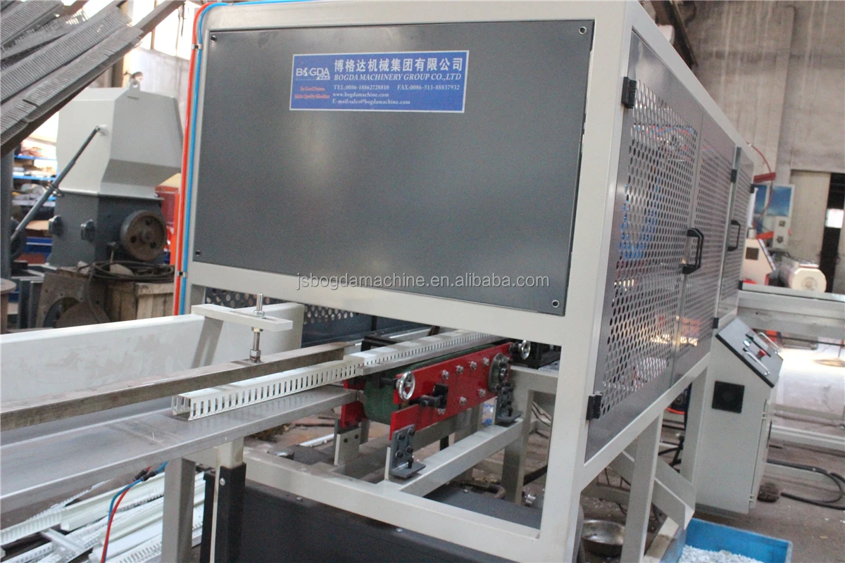 pvc trunking punching (24)