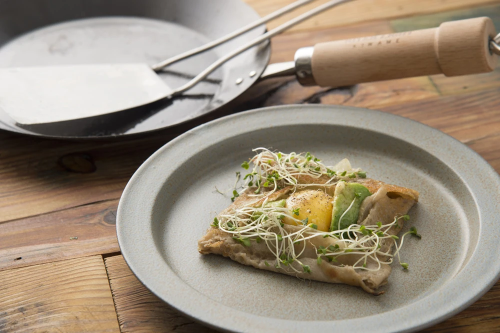 Japan Easy Handle Locks Flavor Rust Resistant Cooking Crepe Pan Buy