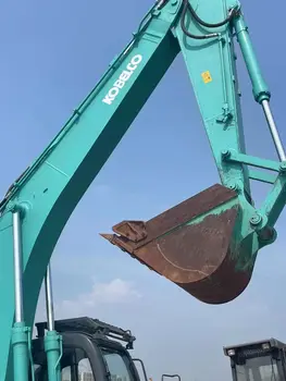 Japan Made Kobelco SK200-12 Excavator, 20 Ton Digger, 6700mm Depth