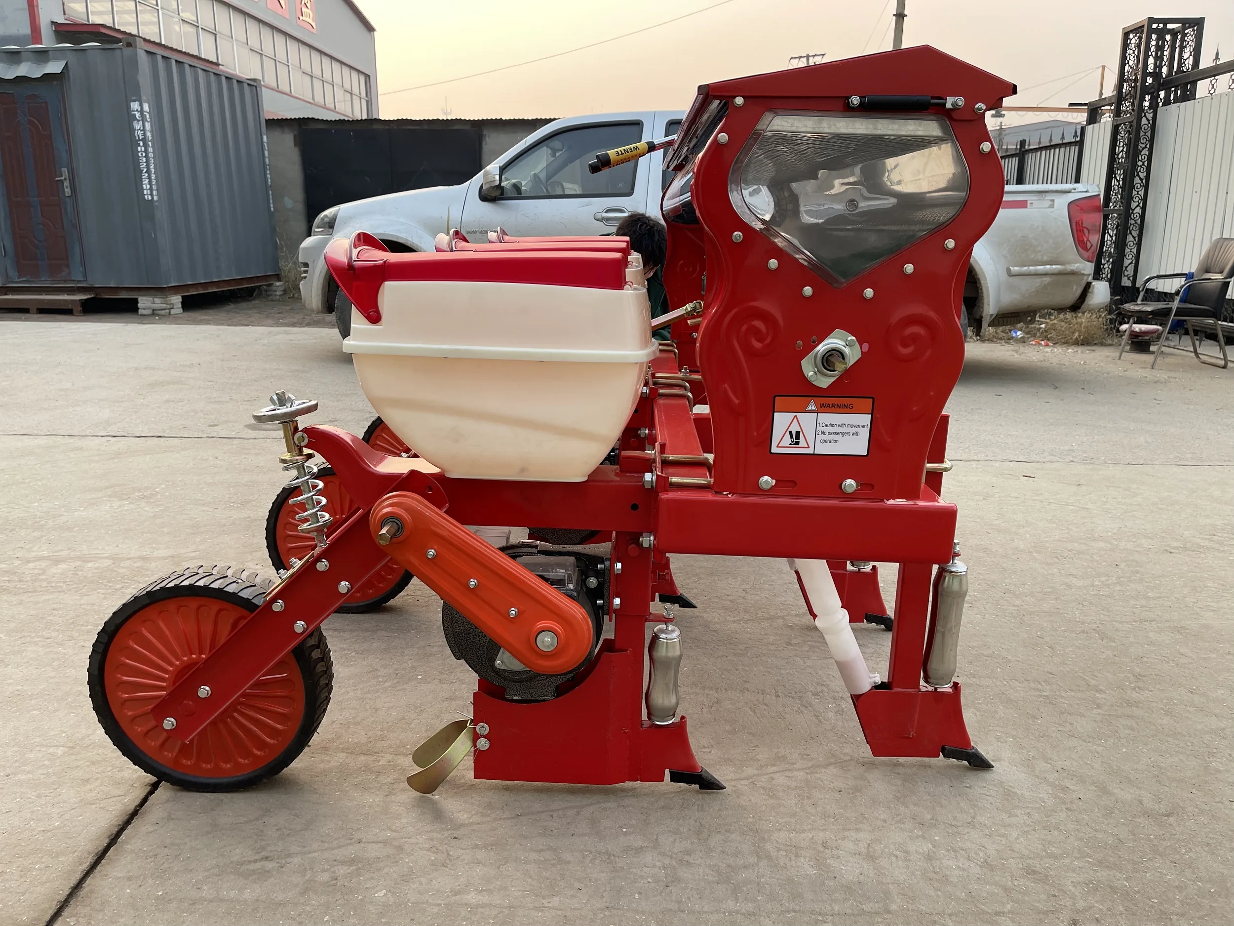 Mini 4 Row Farm Tractor Corn Sorghum Soybeans Maize Seeder Planter No Till Seed Drill for Planting & Seeding for Farm Use