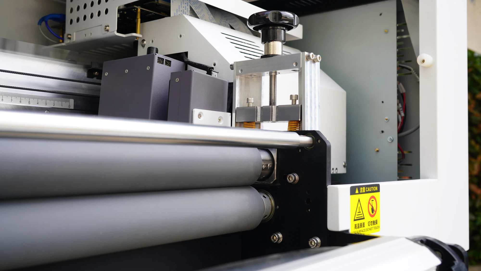 Lenticular Sticker Printing Machine 30cm UV DTF Printer for 3 Heads XP600 Conventional Uv Printing