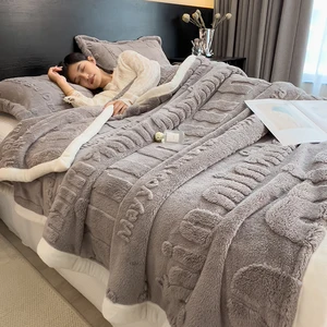 Ultra Soft Luxury 3D Jacquard Pattern Fleece Blanket Super Comfort Warm Thick Winter Blanket Carving Clipping Woven Techniques