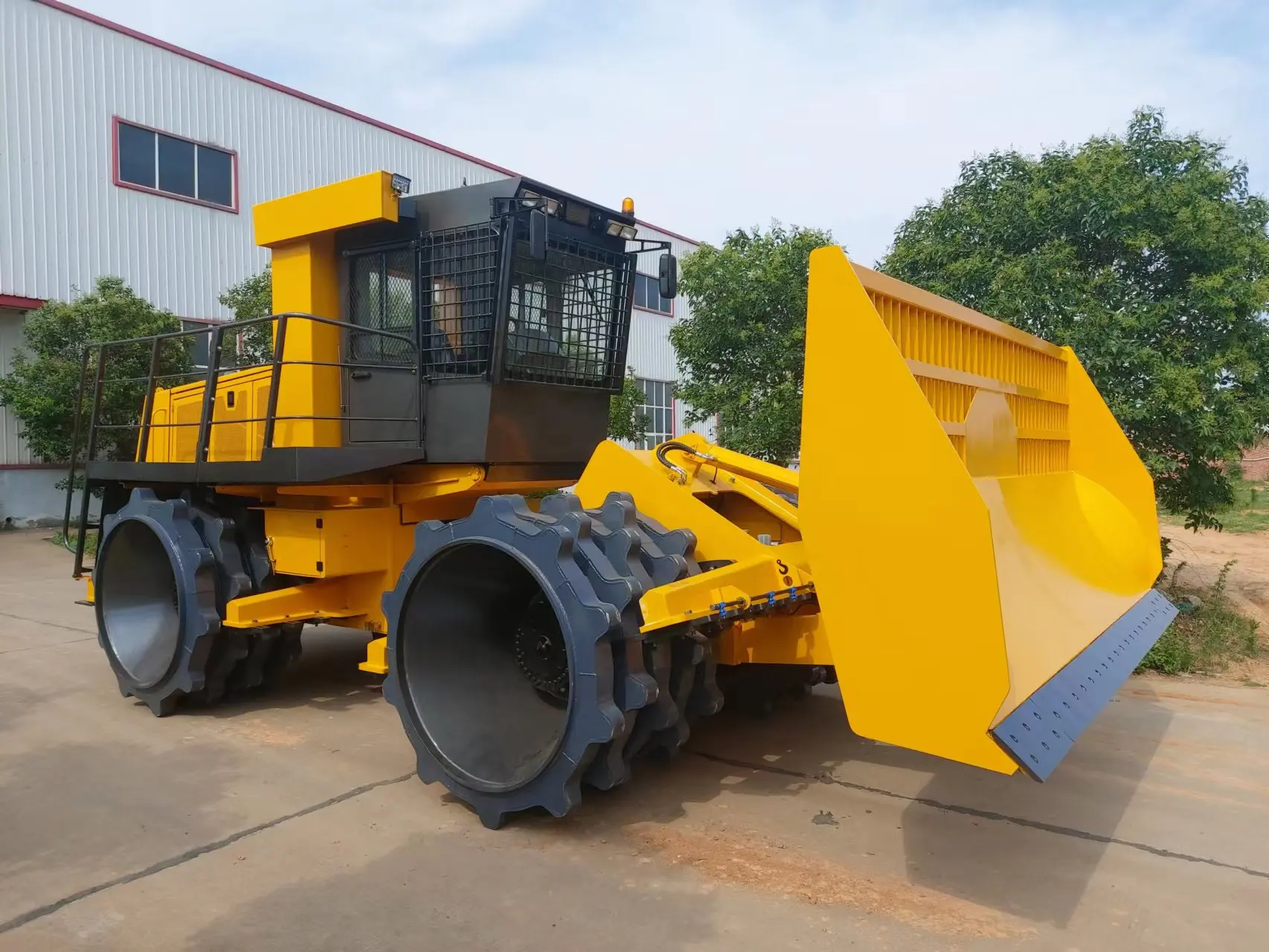 Roller Sanitary Landfill Compactor For Wheel Loader - Buy Landfill ...