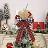 Decoración de lazo navideño b