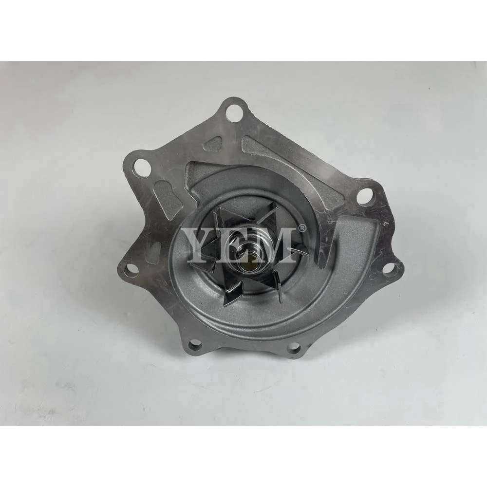 QD32 Water Pump for Nissan Diesel Engine 5