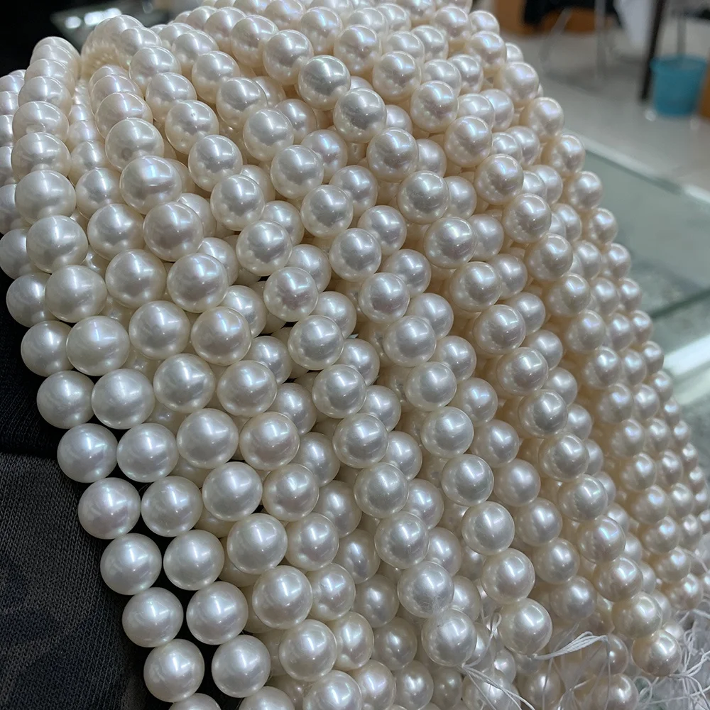 one piece freshwater pearl near round white 10-11mm  bracelet 7.5"  wholesale 