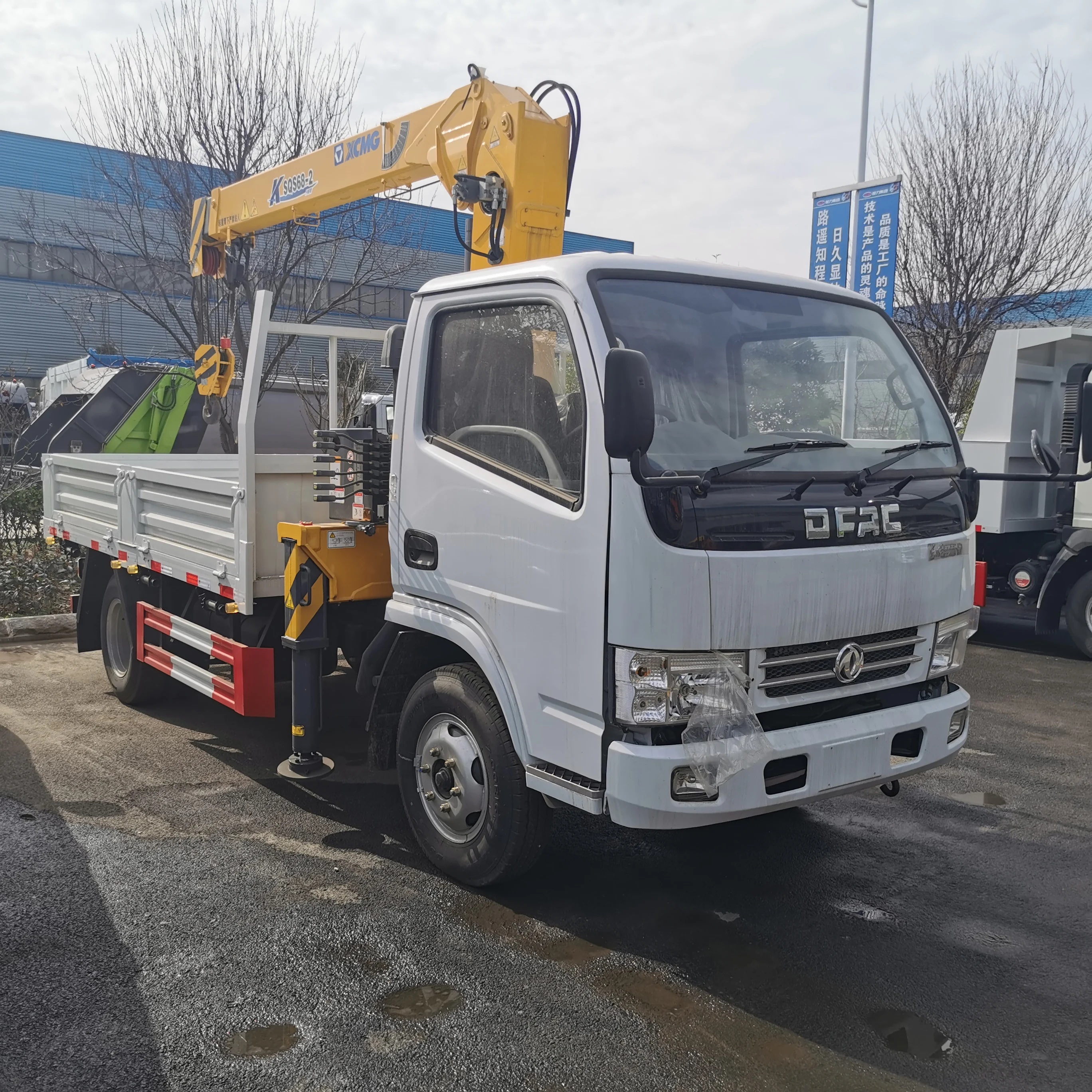 SQS68-2 2ton Knuckle Boom Crane - High Efficiency & Durability