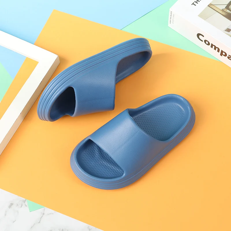 2021 Children's  Slippers boy slides grils sandle Solid Color Slides Silent Slippers  both indoor and outdoor kids slide sandals