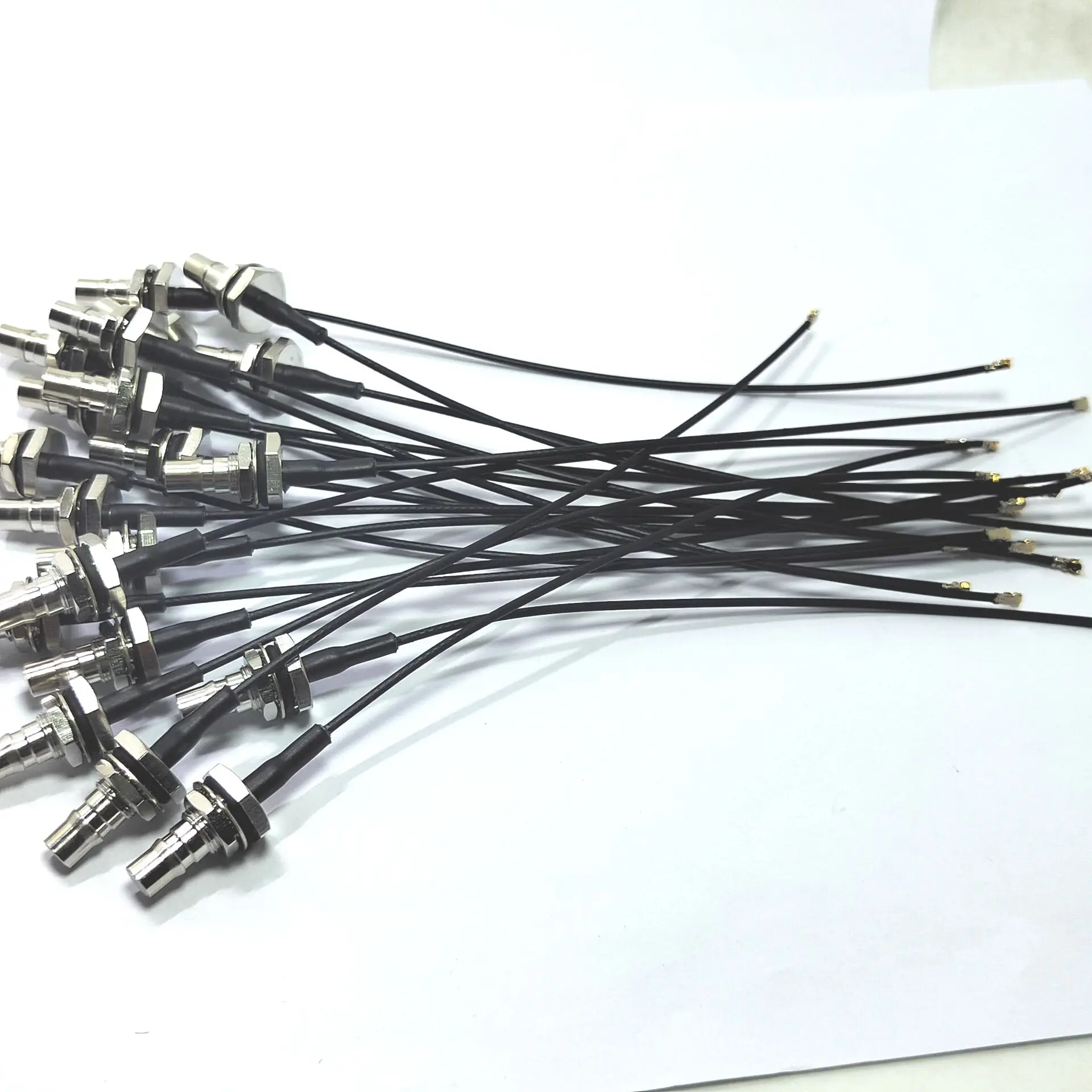 Factory Supply QMA Female Bulkhead  Straight to U.FL4/UFL4/MHF4L  1.37mm Pigtail 150mm  Jumper Cable Assembly