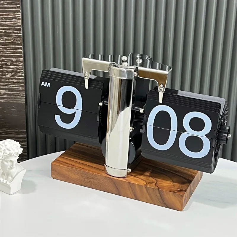 Vintage Retro Desk Clock with Auto Flip Feature Mechanical Table Clock on Battery Power Number Turn Page Design Resin Material