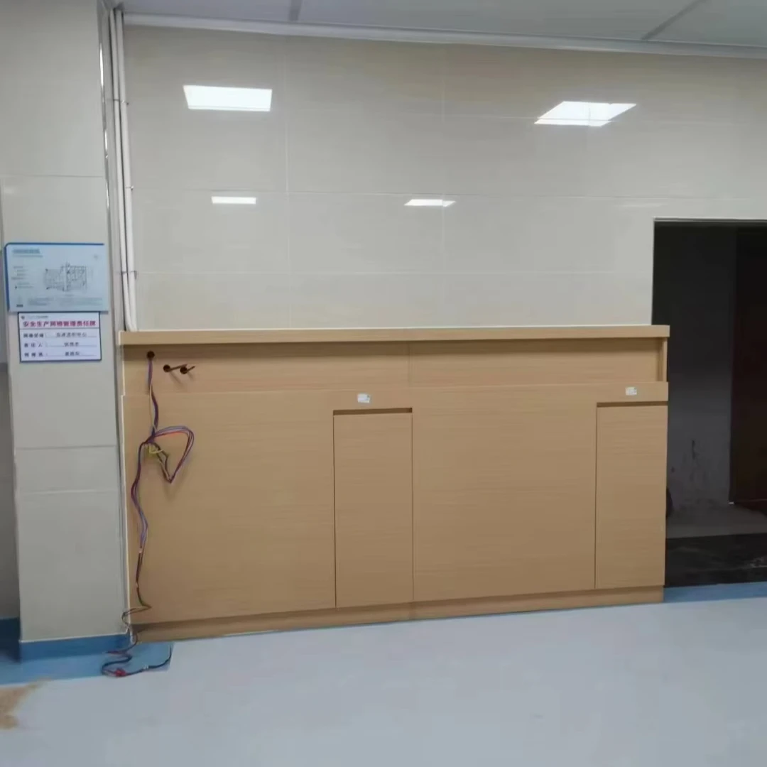 Медицинский шкаф для больничной мебели предназначенный хранения в клинике с настенным креплением