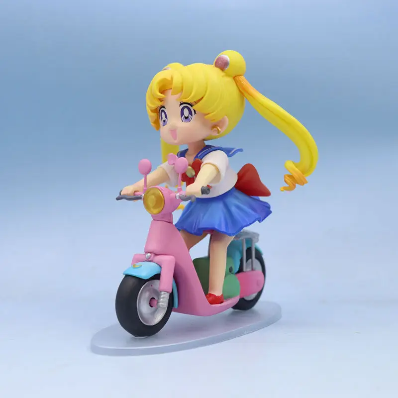 Cute Mini Anime PVC Figure of Sailor Moon Character Tsukino Usagi for Decorative Toy or Ornament