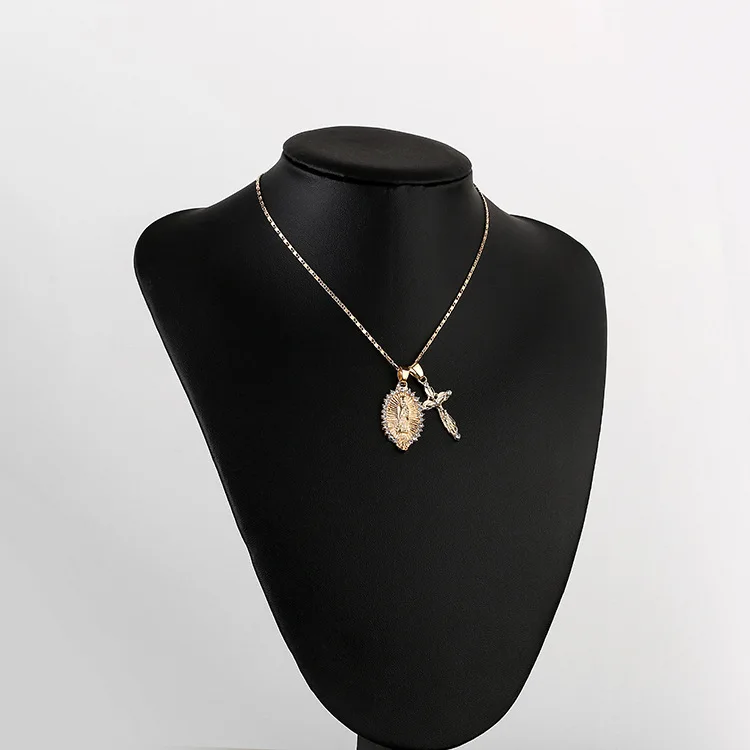 ダイヤモンドイエスと聖母マリア金メッキカトリック十字架