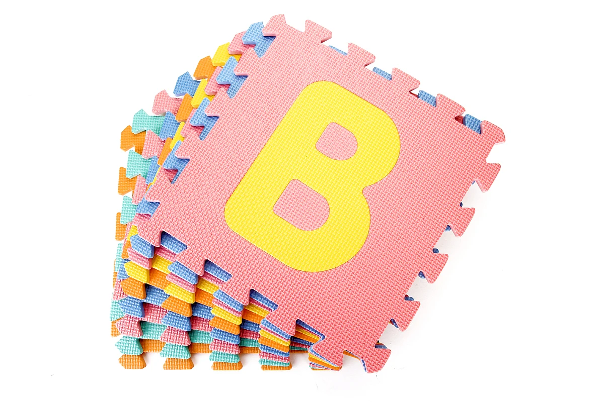 Puzzle Variopinto Di Alfabeto Della Schiuma. Immagine Stock - Immagine - Foto 10