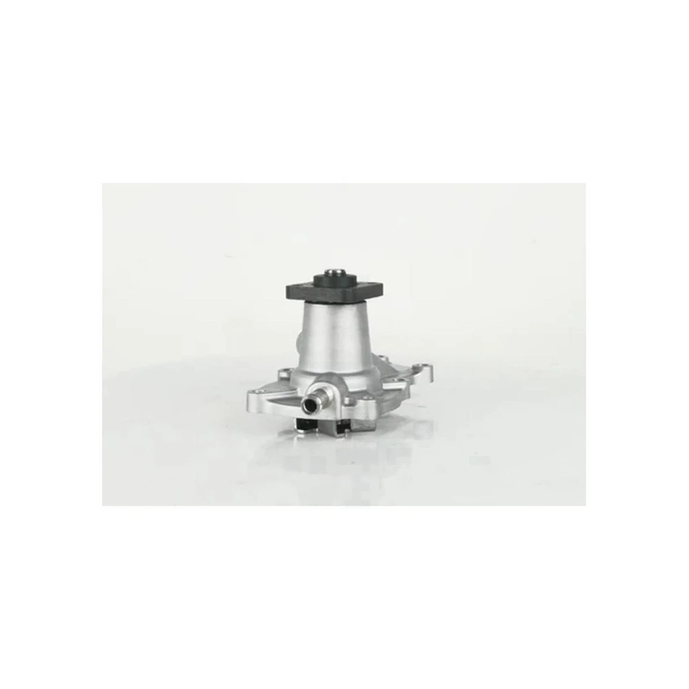 IZUMI Water Pump 15881-79033 15881-73030 15582-73030 7509-10102 15881-73033 for Kubota D722 D662 Machinery Engine Spare Parts