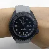 Boîtier noir + cadran noir + bracelet gris