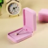 Caja grande para collar rosa.
