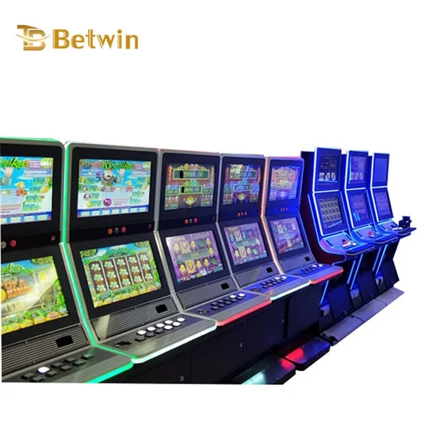 Игровой автомат Maker Play с двумя/тремя экранами мультиигровой кабинет для продажи