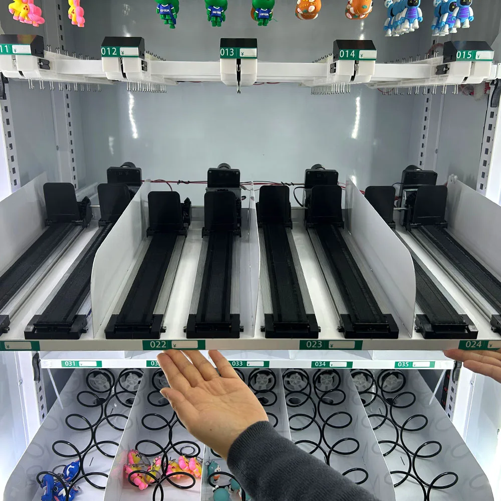 Qatar Fresh Food Vending Machines Automatic Robotic Salad Vegetable Fruit Vending Machine Coin Operated Vending Machine for Sale