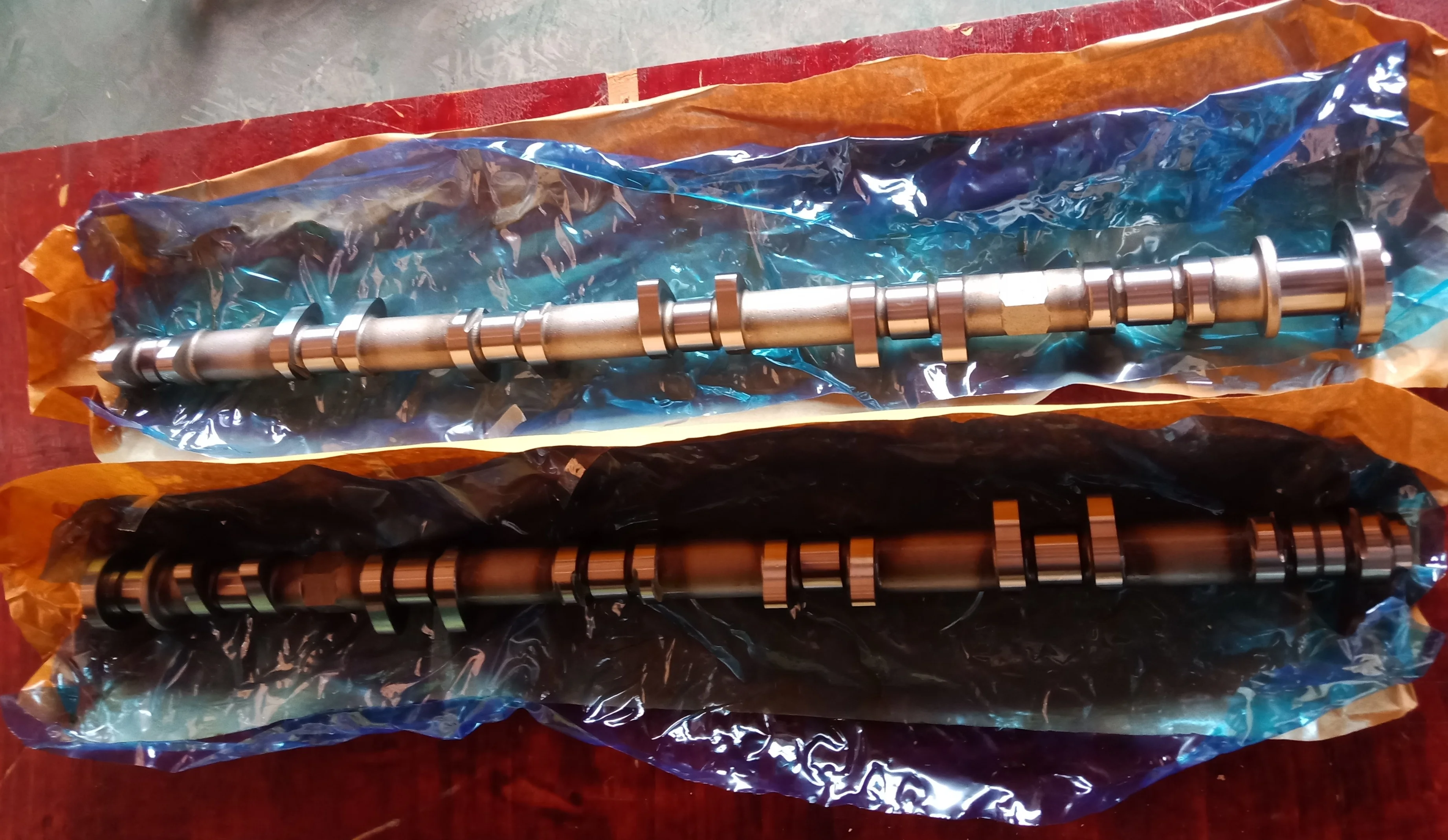 Factory Direct Manufacturing High Performance Forged Steel Auto Race Spare Parts for Nissan TB48 Engine Camshaft