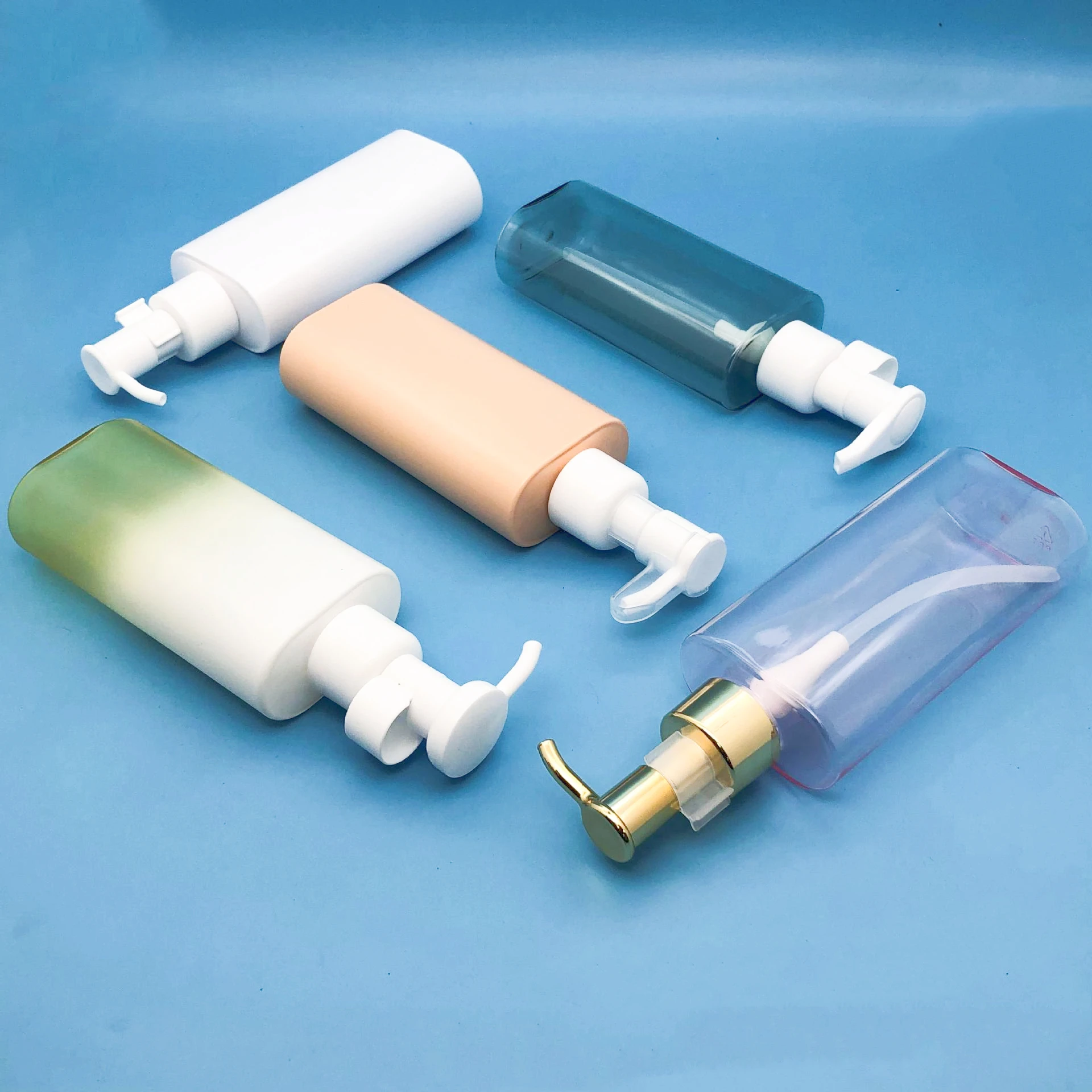 オイルクレンザー  　1本　(ディスペンサー付き)& ソープ　1個 オイルクレンザー 1本(ディスペンサー付き)& ソープ1個