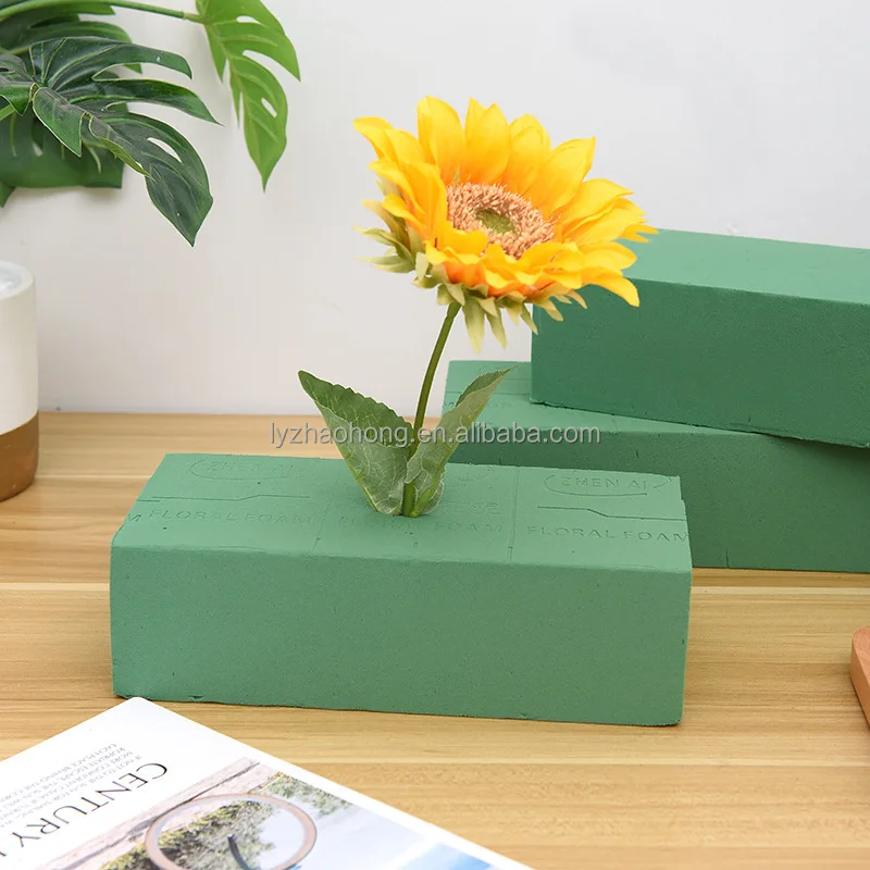 PRETYZOOM Lot de 4 blocs de mousse florale en forme de cône pour arrangements de mariage et projets de bricolage