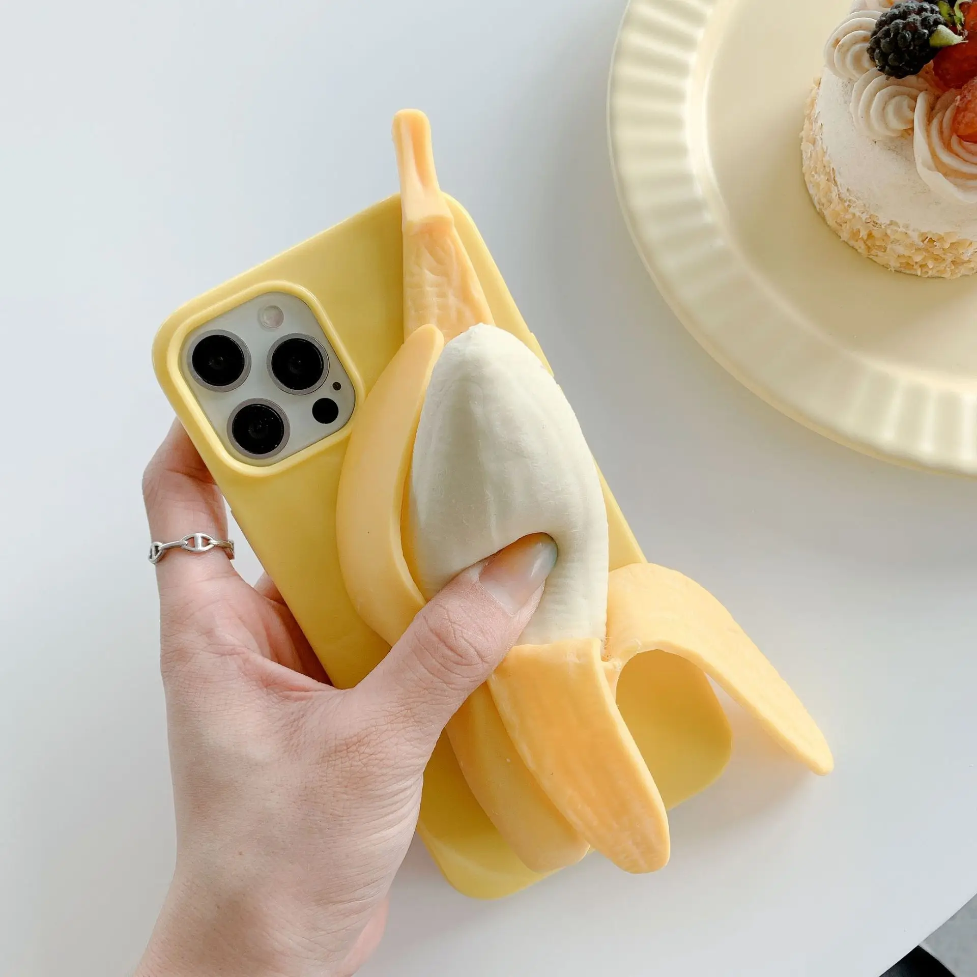2022 Soft Designer stereo simulation decompression banana fruit phone case fidget tpu phone case
