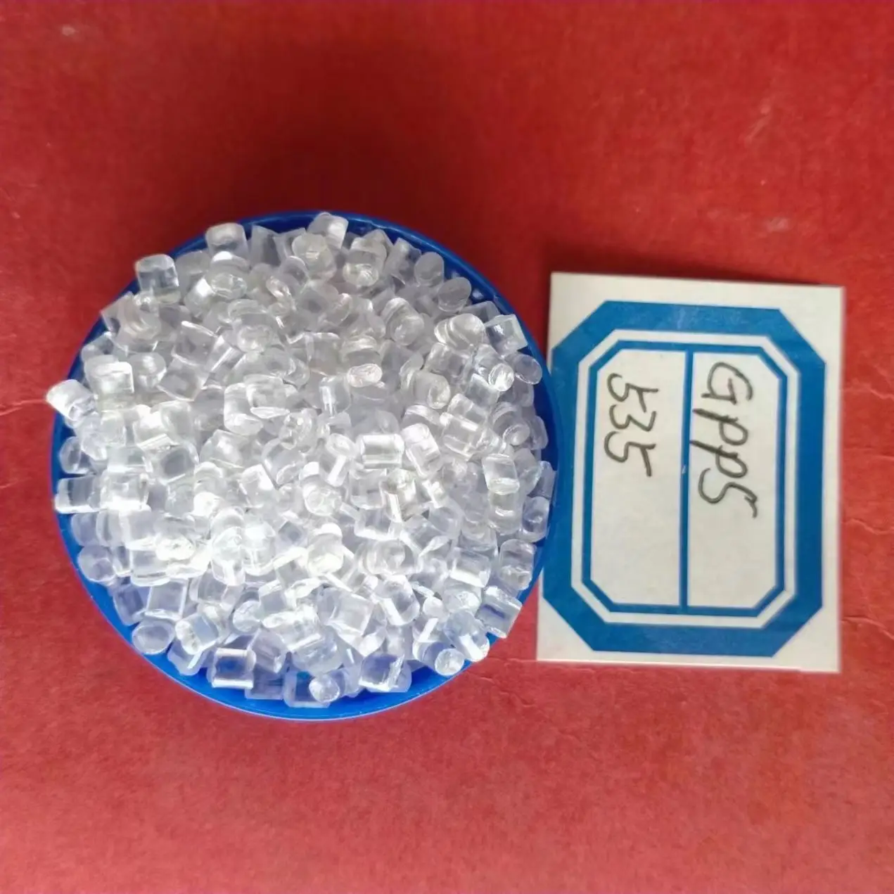 525 Blue GPPS Molding Grade Granules/Resin Per Kg High Surface Hardness Resistant to Scratches and Abrasion Competitive Price