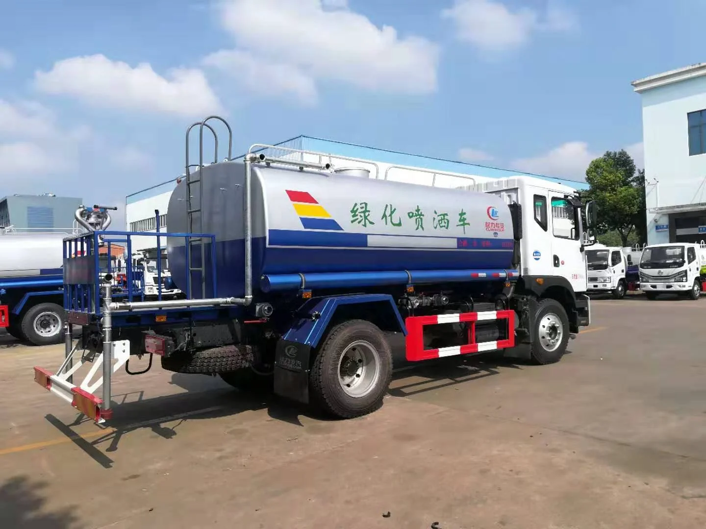 Dongfeng 4x2 5000 Liter Small Water Bowser Truck Sprinkler Tanker Truck