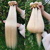Pelo rubio liso
